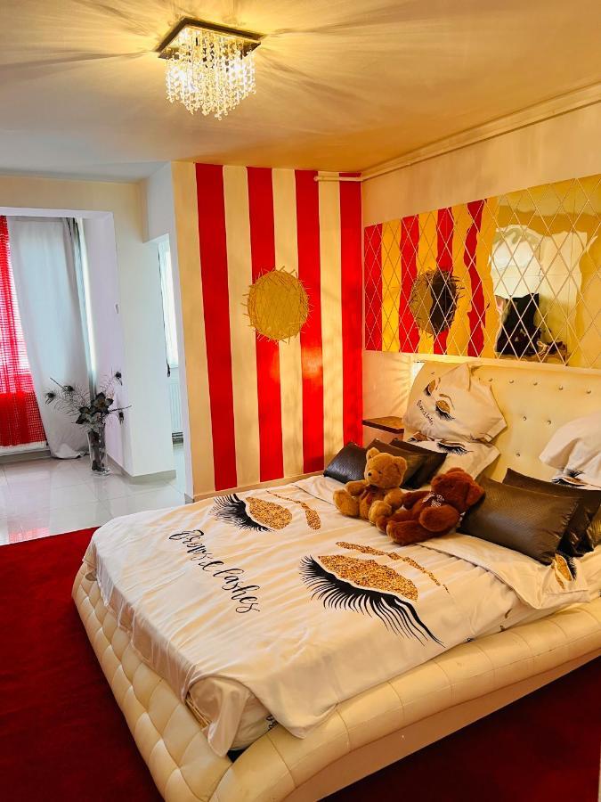 Garsoniera Mihaela Apartment Deva Exterior photo